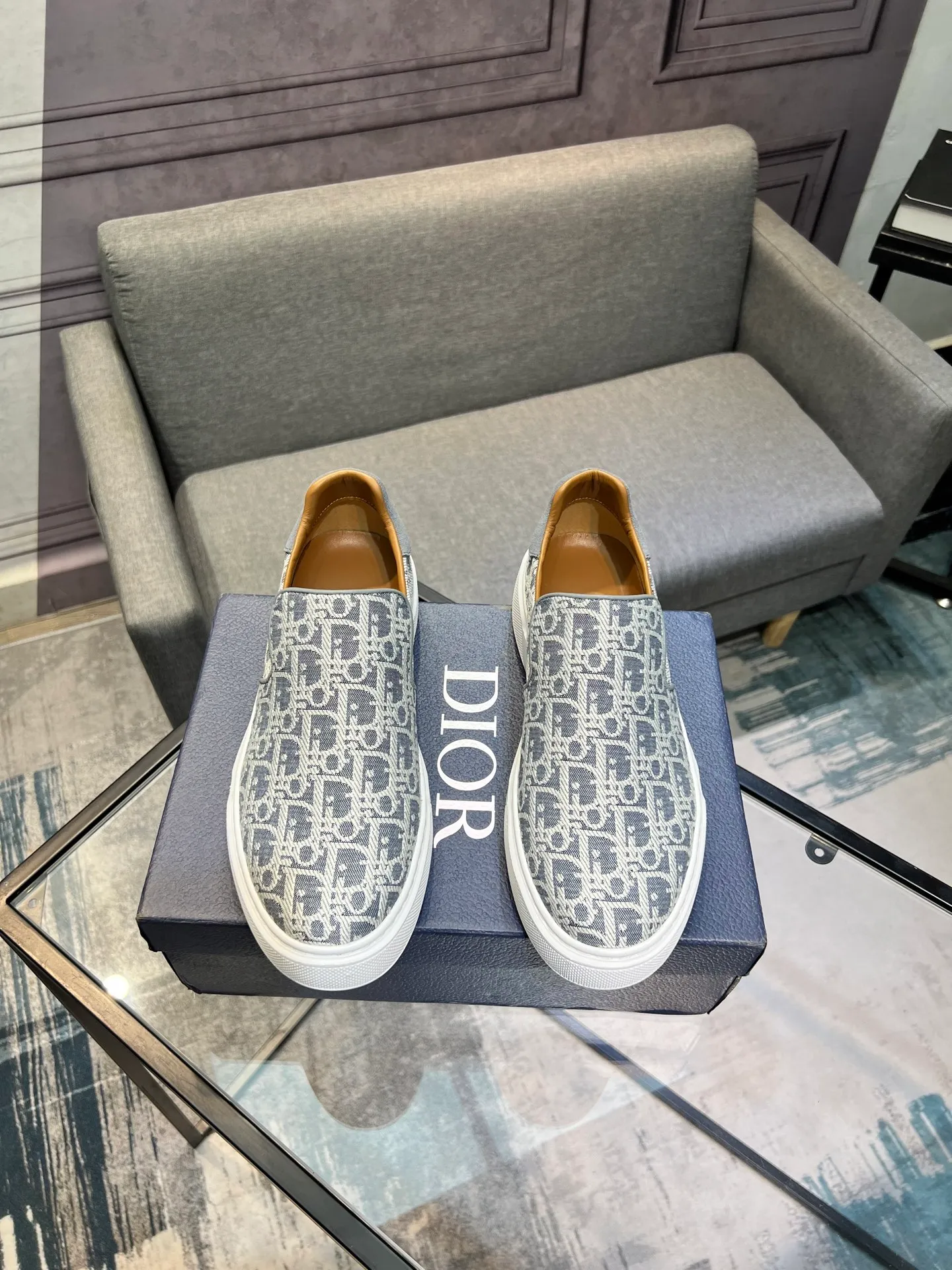 Men's shoes 💰380 The latest DiOr shipment, using imported top-grade jacquard fabric with cowhide design 👍 Breathable mesh lining, comfortable to wear, lightweight, original last mold, official website 1:1, private mold outsole, non-slip, color, multiple colors available, code number 38 to 44 (45 can be ordered)